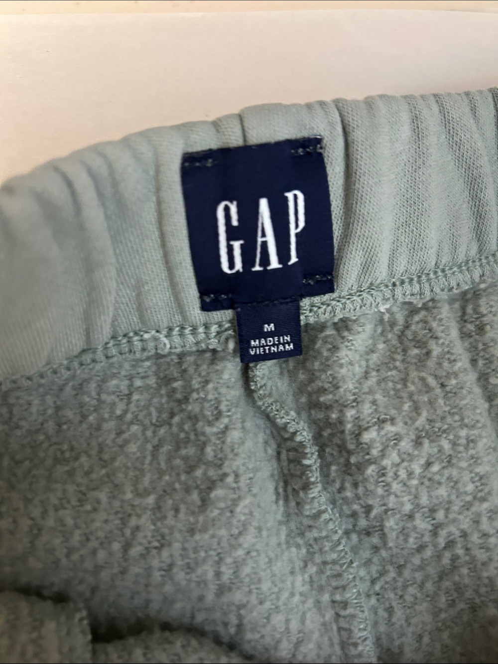 Gap Crewneck Sweatshirt and Joggers Set - Picture 9 of 14